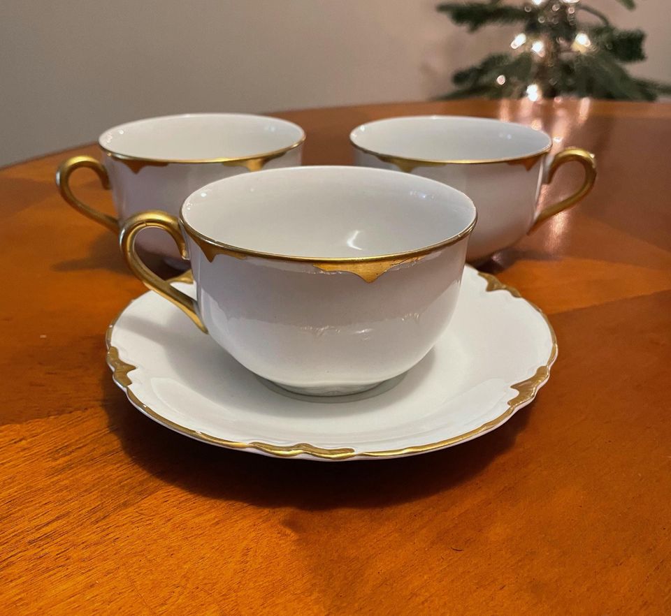 Johnson Brothers England "Chantilly" Gold 3 Cups & Saucer