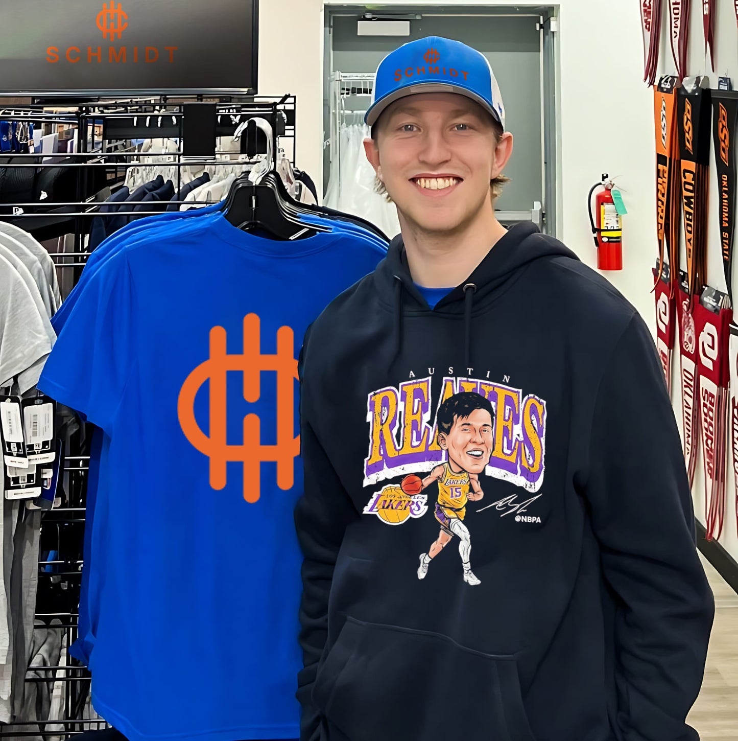 Los Angeles Lakers Austin Reaves big head shirt