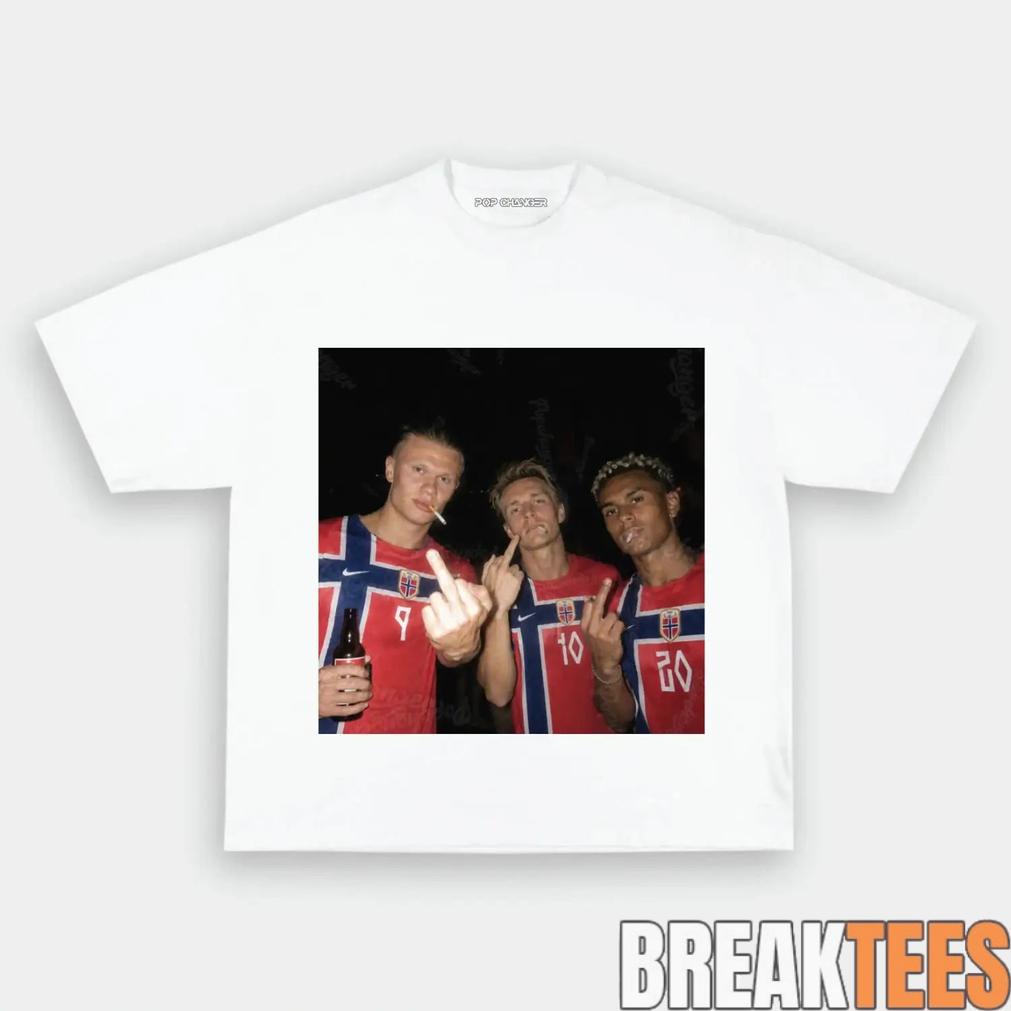Norway Team Retro Football Supporter Graphic Tee